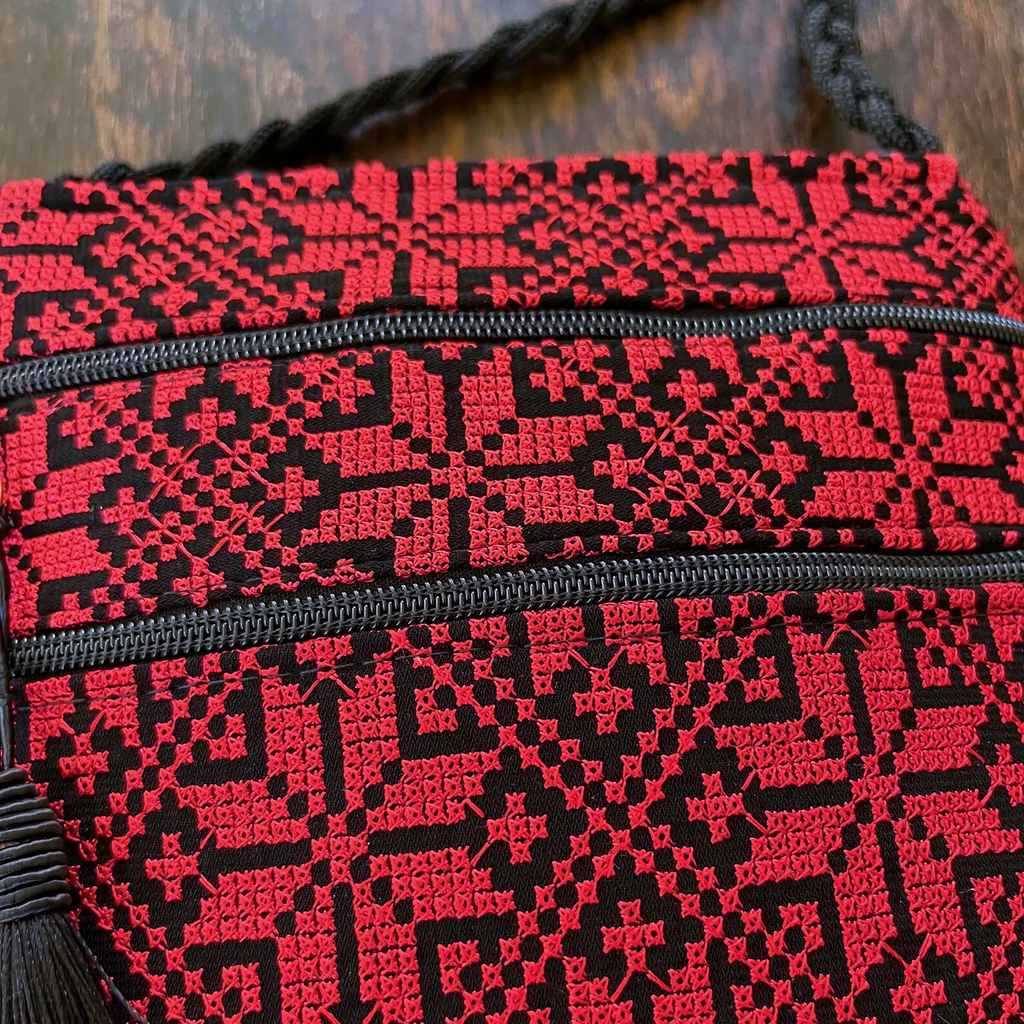 Traditional Embroidered Tatreez Bags From Jordan