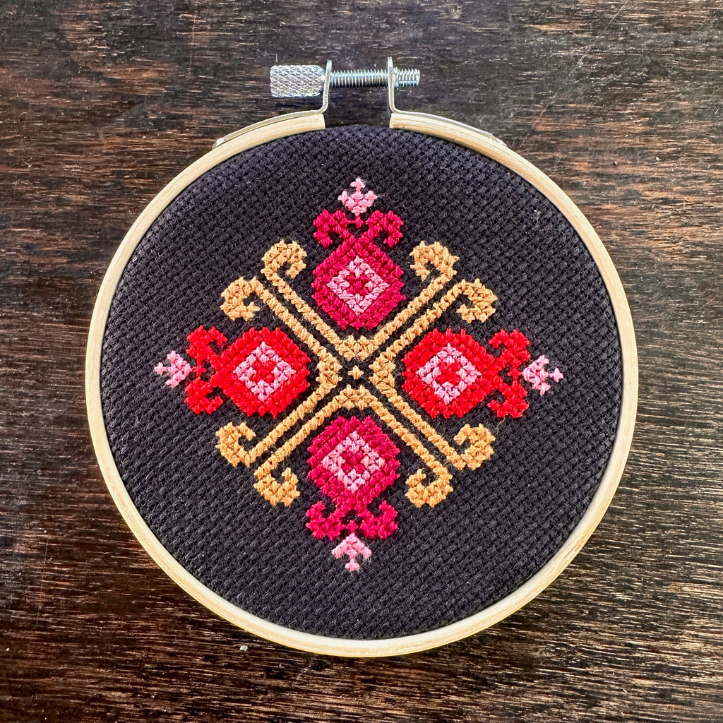 Pomegranate (رمان)